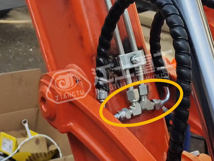 1761791501130622.jpg 04.jpg