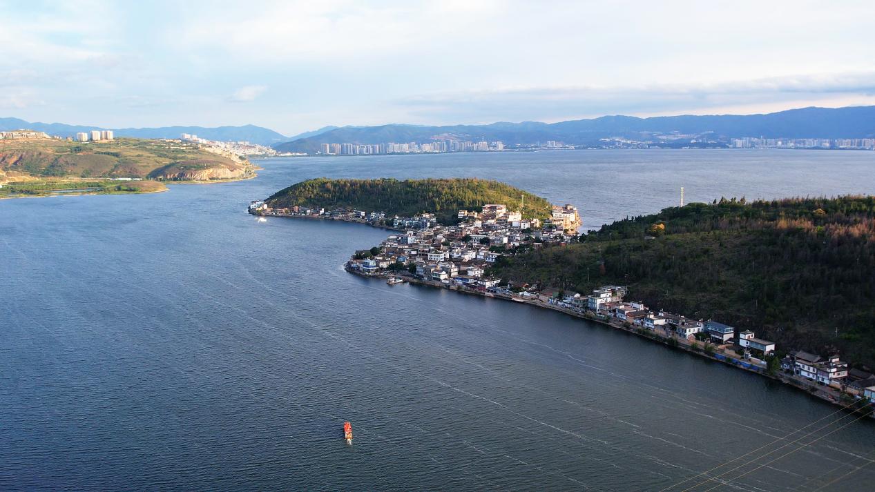 大理旅游宝藏地：洱海金梭岛全攻略 |唯一有人居住的岛屿，探秘白族文化与本主节